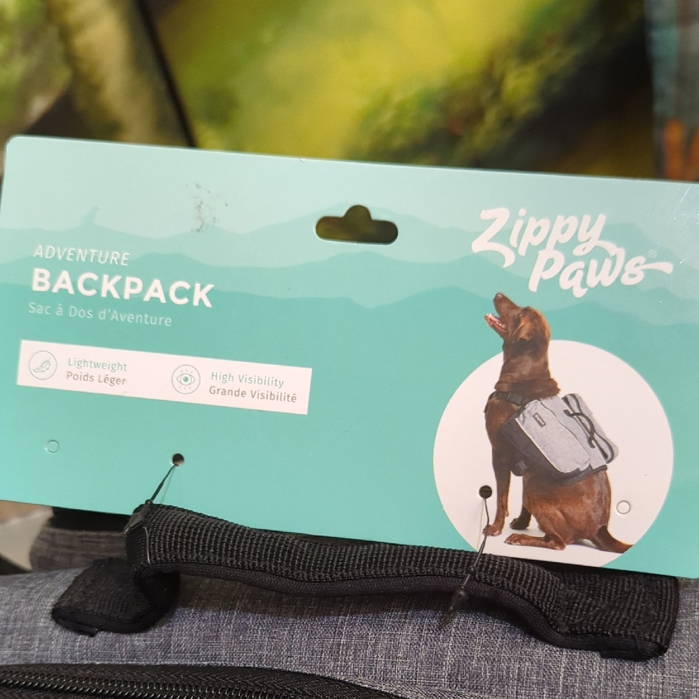NWT Zippy Paws Adventure Dog Backpack - Gray